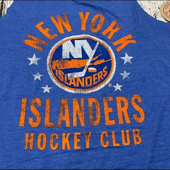 Women's New York Islanders NHL Hockey NWT Tank Top Tshirt - Picture 2 of 8